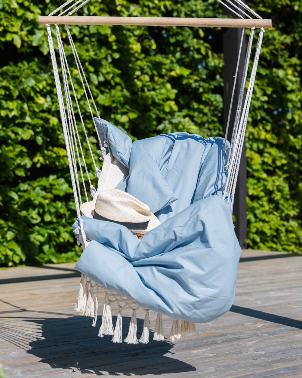 Folkness bedding for outdoor living, camping, and caravan adventures