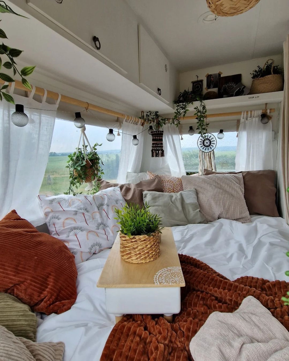 Caravan lifestyle inspiration featuring Folkness bedding and Scandinavian interiors