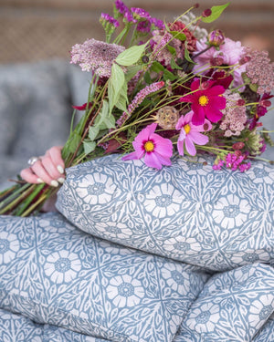 Folkness-täcke | Nyponros Blue